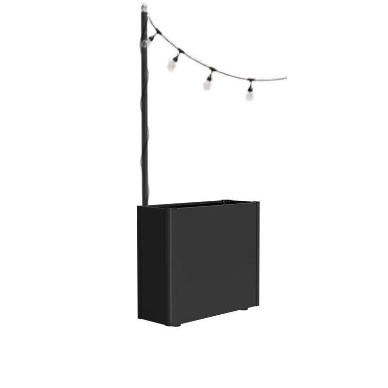 Tuuci MAINLAND hohes Pflanzgefäß mit Lichtmast